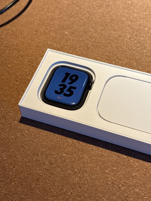 Apple Watch 8 45mm stan jak nowy!