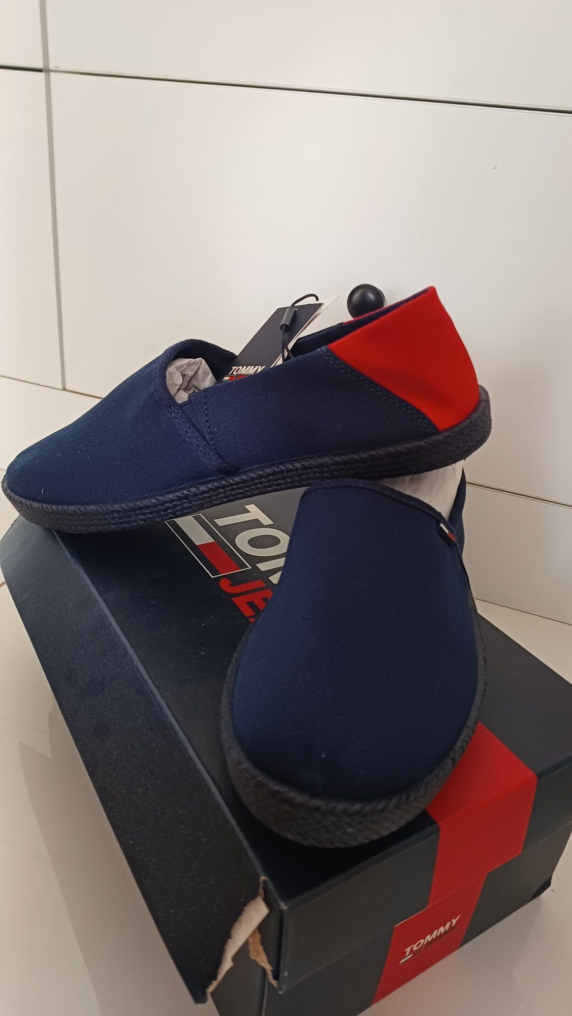 Tommy Hilfiger 41 meskie