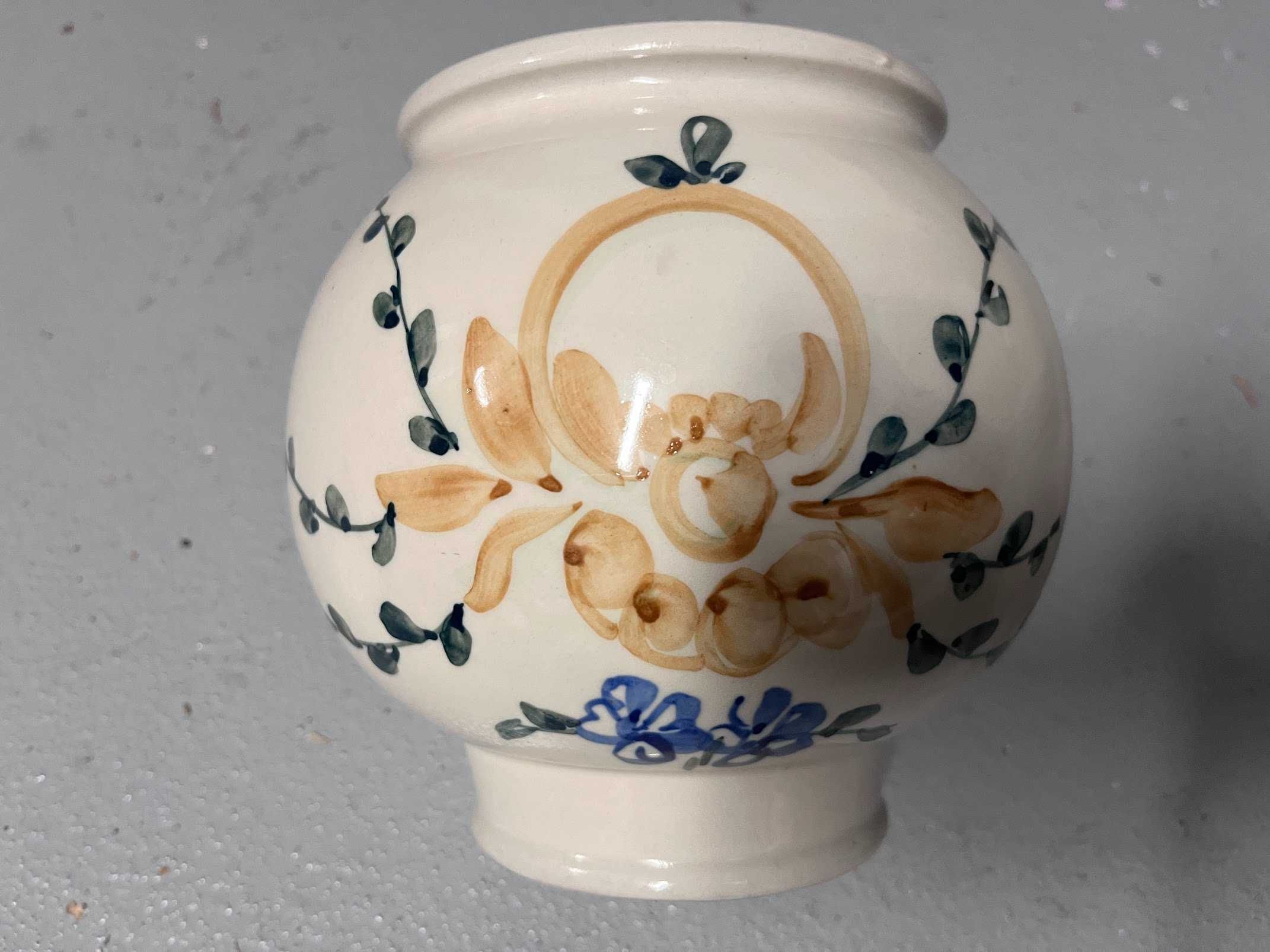 Ceramiczny wazon - kulka ręcznie malowany