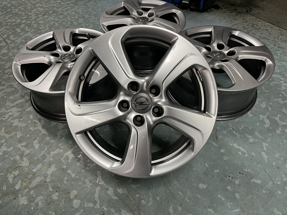 Диски Опель.  R17/5/110/7J/ET44.