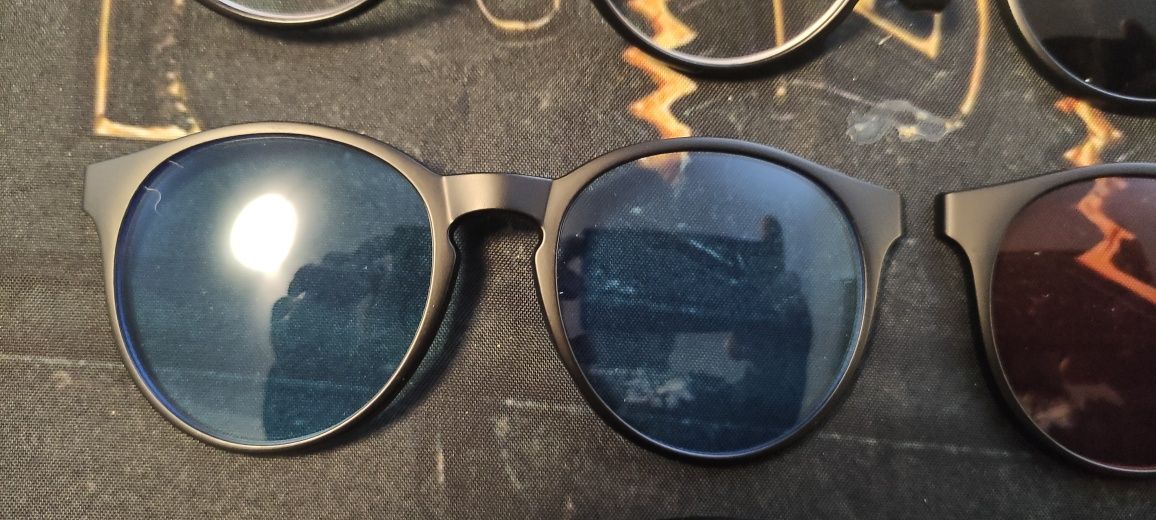 Óculos graduados novos com lentes magnéticas de sol