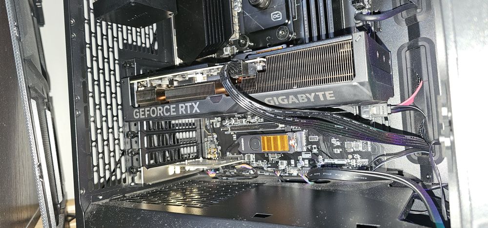 Gigabyte RTX 4070 Windforce OC 12GB  3 lata gwarancji pudełko jak nowa