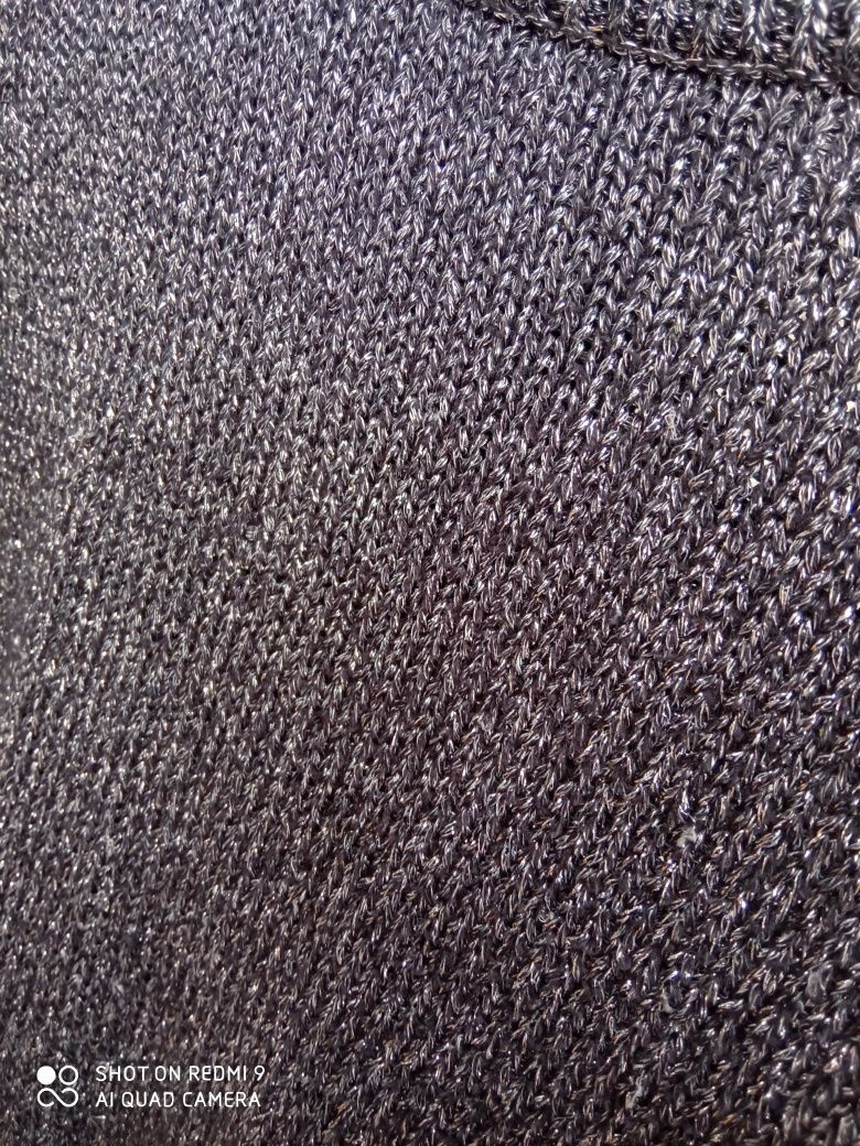 Czarny sweter ciemny grafitowy ze srebrną nitką H&M S