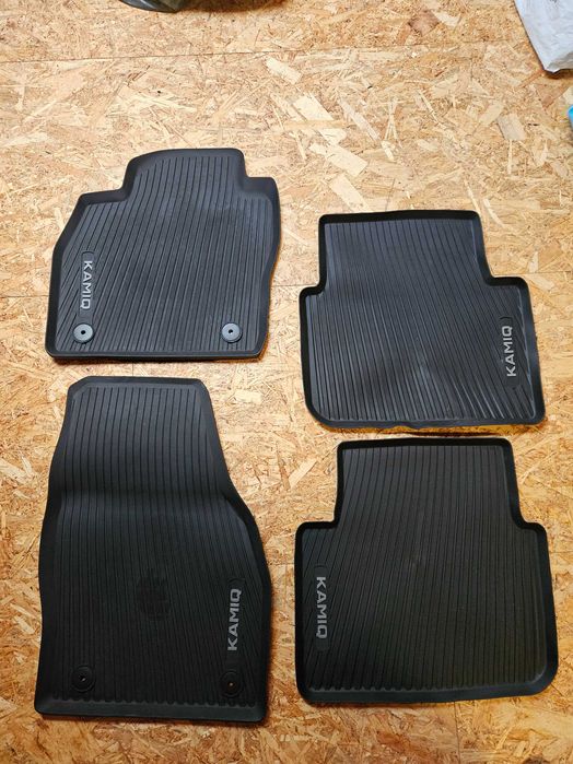 Oryginalne dywaniki gumowe Skoda Kamiq - jak NOWE !!! mata bagażnika..