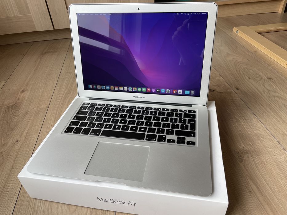 Idealny MacBook Air 13” 8/128 GB w PERFEKCYJNYM stanie!