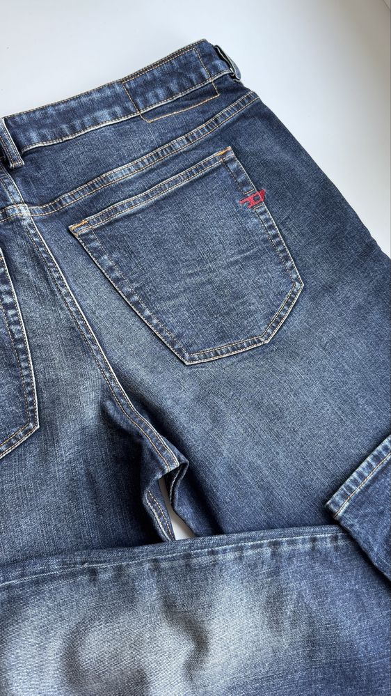 Чоловічі джинси Diesel 1979 SLEENKER-Vaqueros slim fit ОРИГІНАЛ