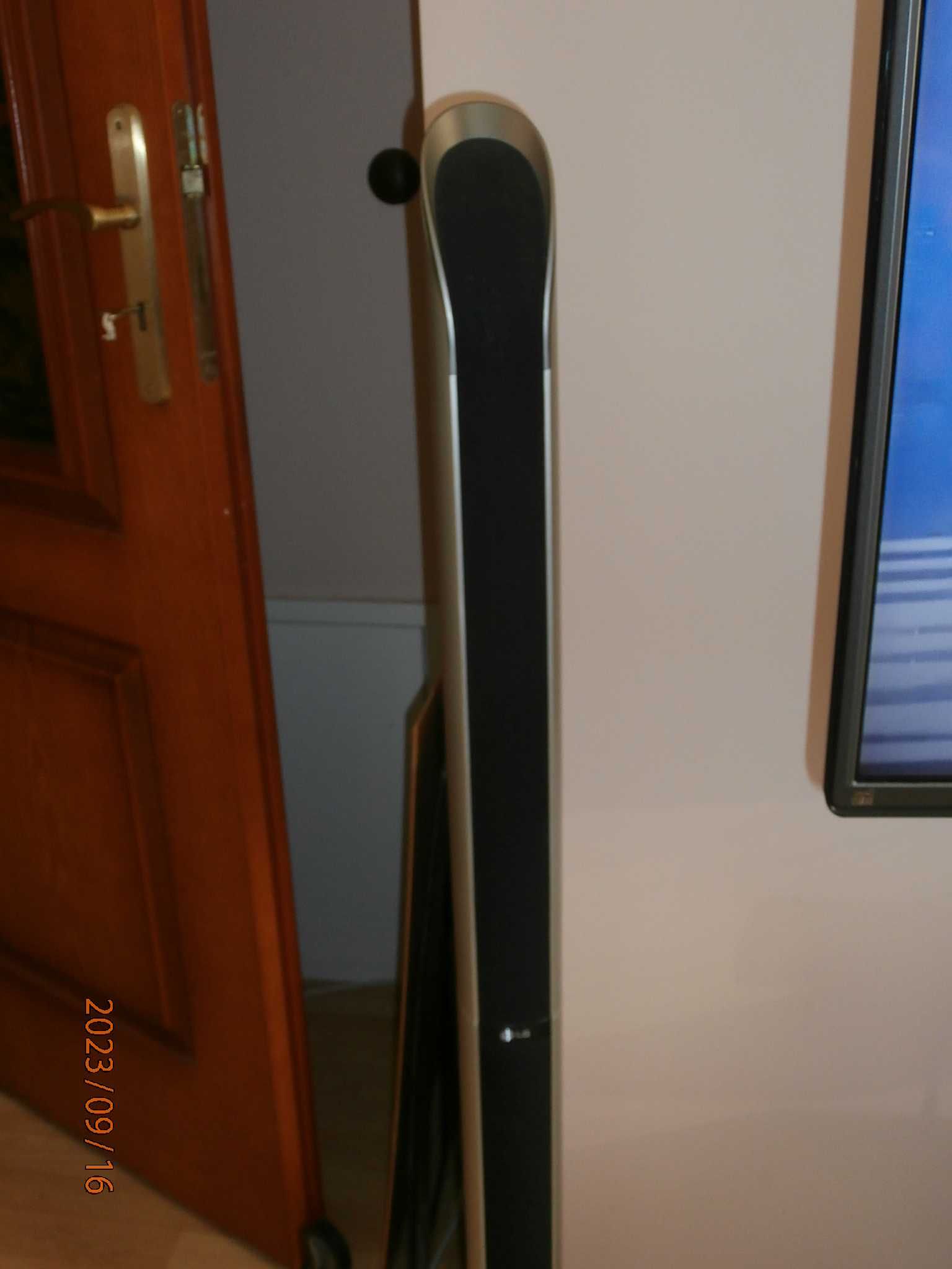 Zestaw Kina domowego 5.1 LG LH-T751TB + Magnetowid LG LV3768