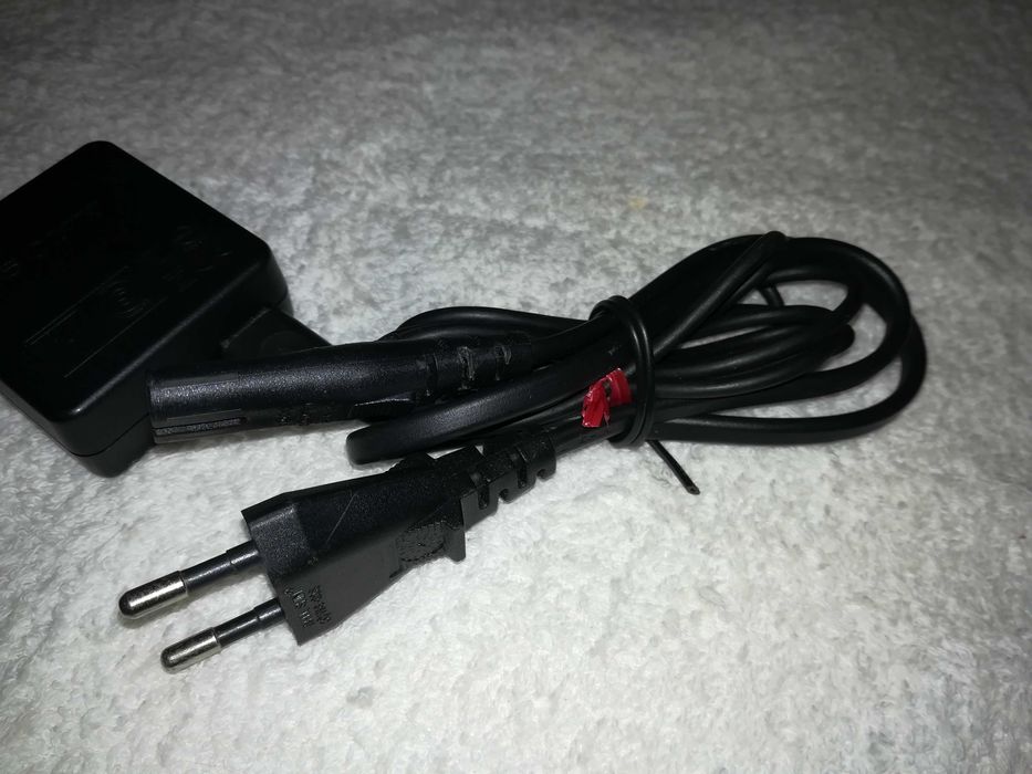 carregador sony ac-ub10d (para máquinas fotográficas e vídeo)