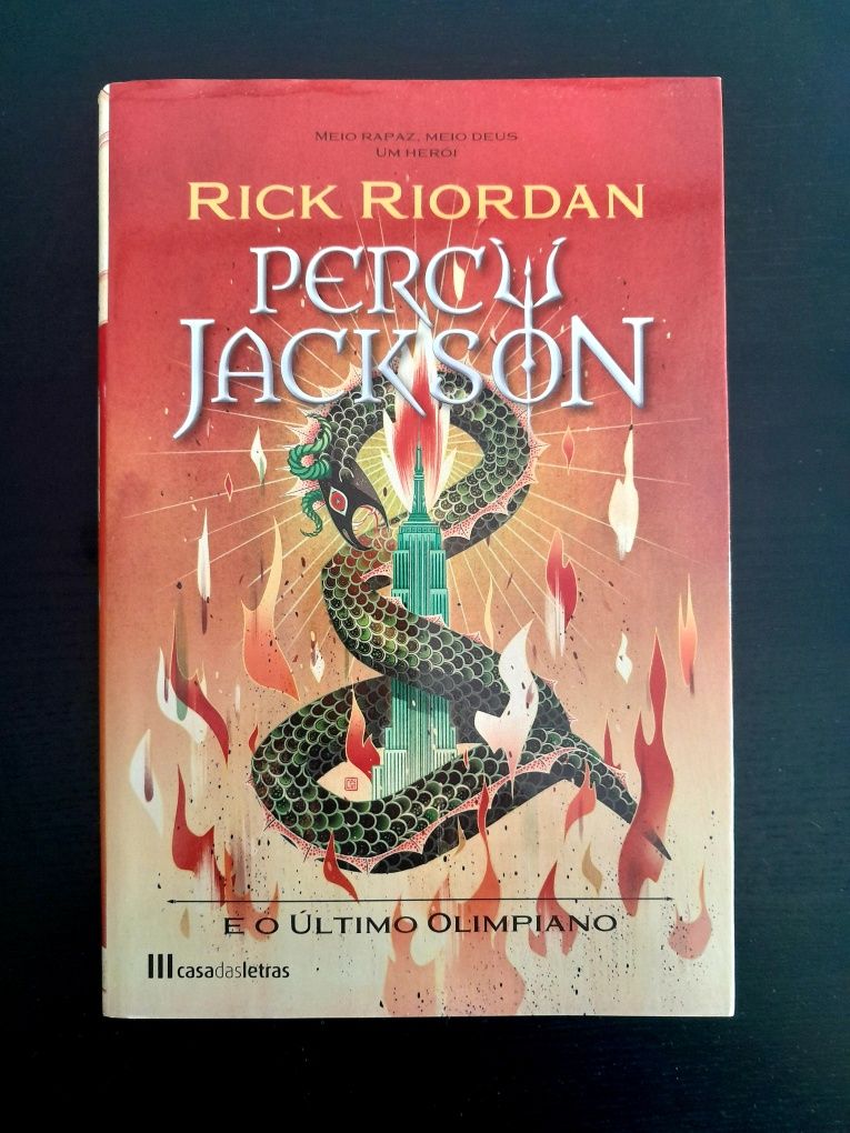 Livro - "Percy Jackson e o Último Olimpiano"