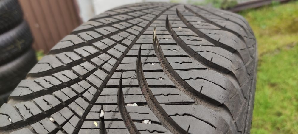 Opony zimowe z 2017r 5mm 185/65/15 Goodyear 8N6