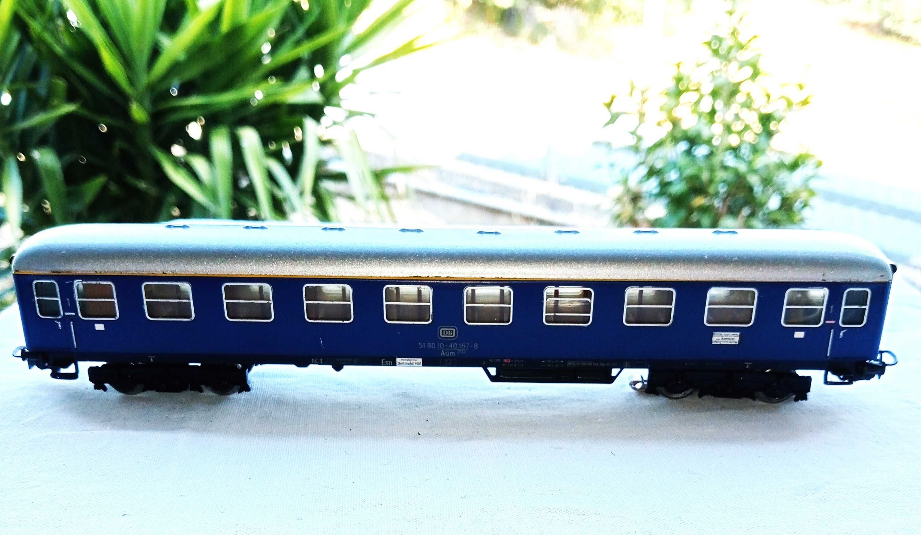 MARKLIN 4051, Carruagem de 1ª classe com iluminação