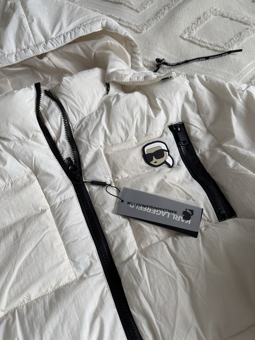 Легенький пуховик Karl lagerfeld оригінал! Розмір М