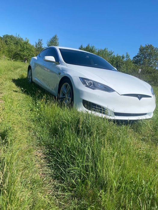 Tesla Model S аренда с водителем