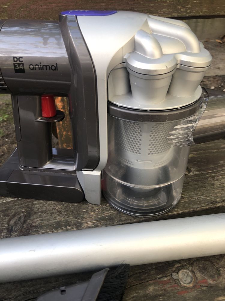 Dyson DC34 Animal odkurzacz reczny w bardzo dobrym stanie