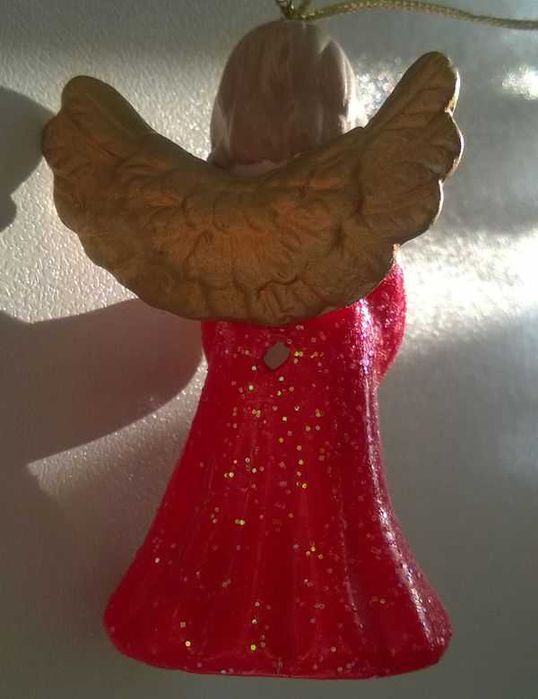 Figurka Aniołek z harfą z dzwoneczkiem do zawieszenia na choinkę 7cm