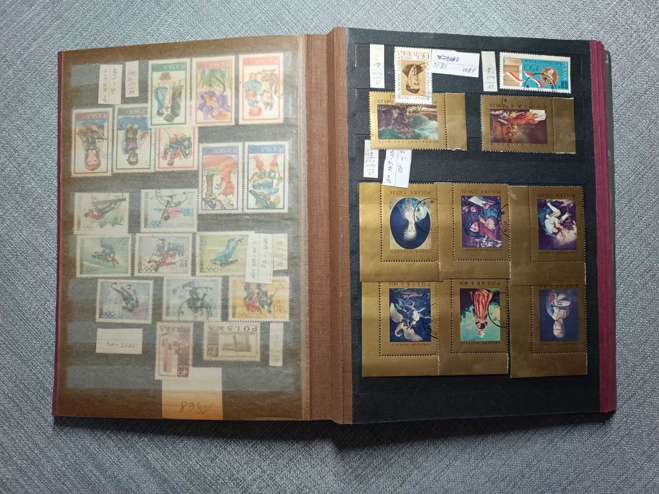 Znaczki pocztowe polskie z lat 1964 do 1988 wraz z klaserami