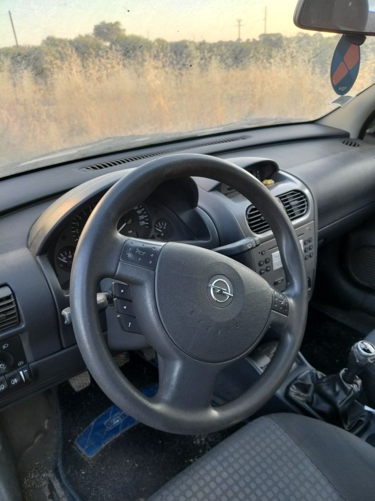 Opel corsa 1.2..