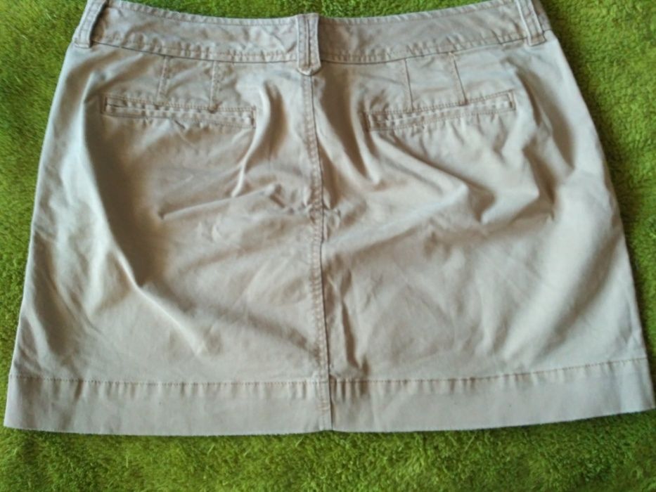 Юбка джинсовая бежевая в хорошем состоянии размер M