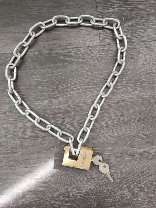 Aluquete com corrente em aço