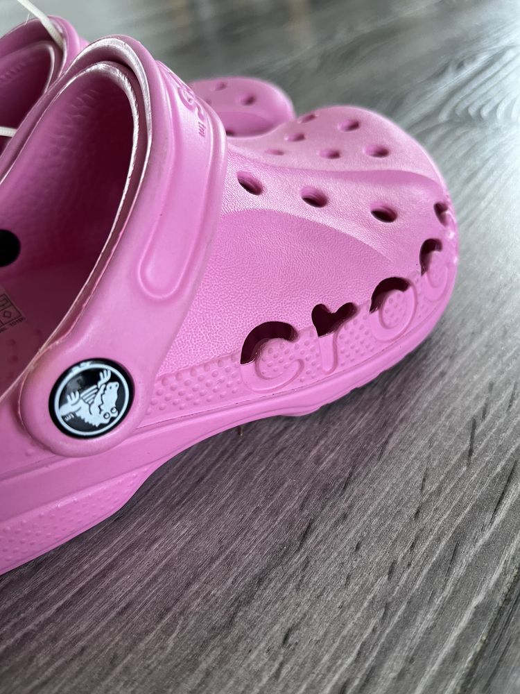 Nowe klapki Crocs 32