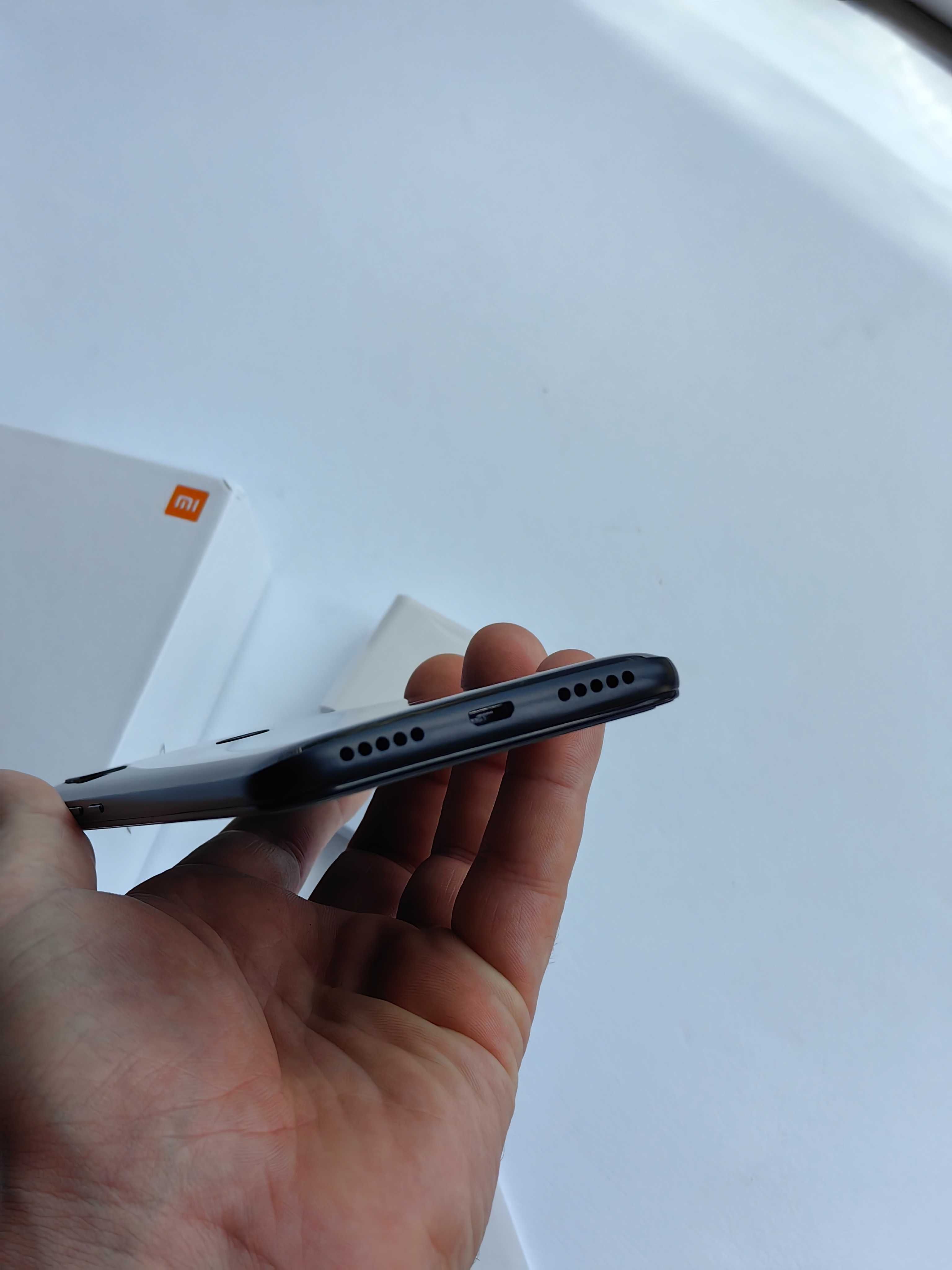 Мобильный телефон Xiaomi Redmi 7 4/64GB