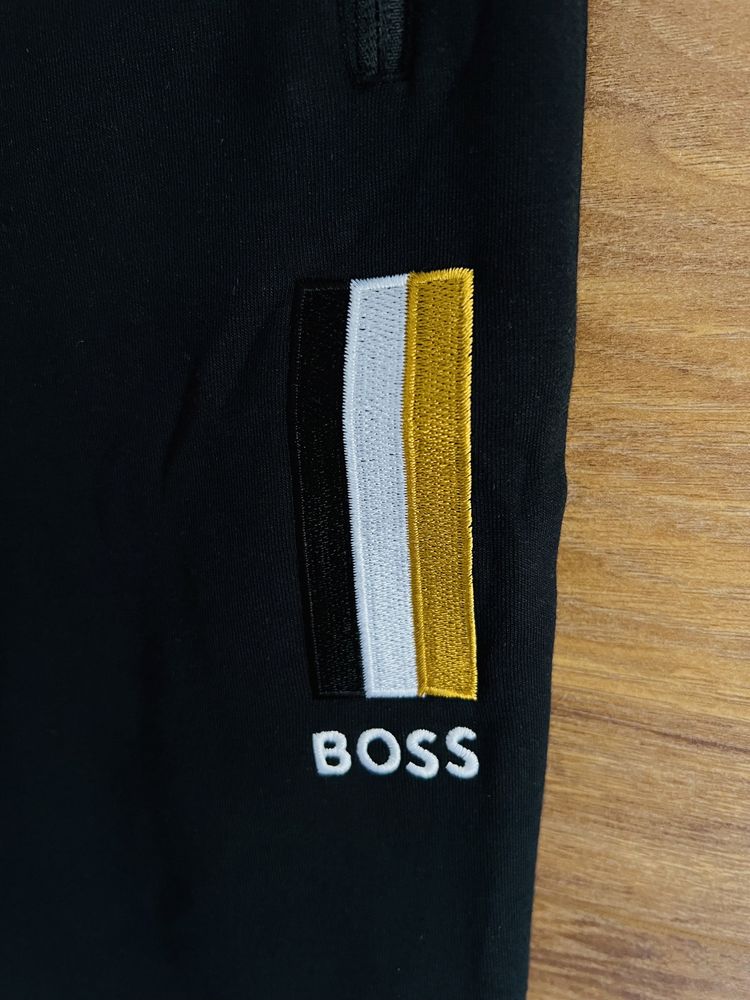 Hugo Boss dres męski komplet bluza plus spodnie