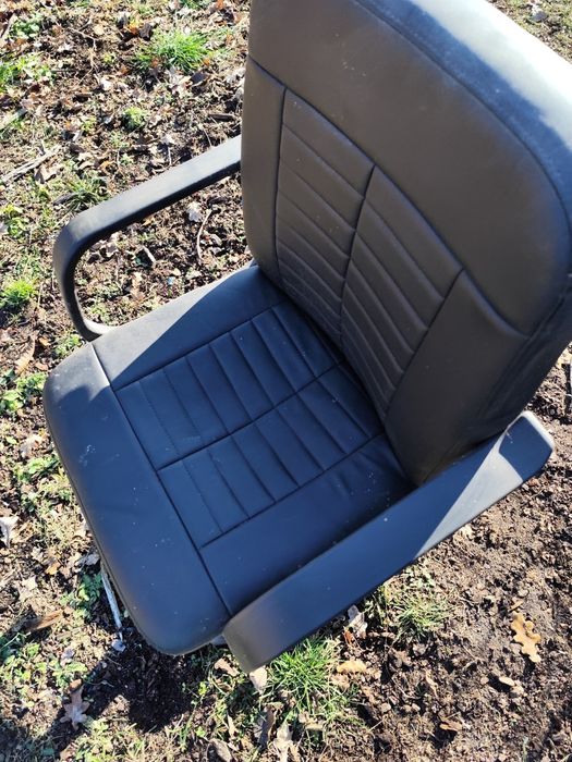 Крісло офісне пневматика