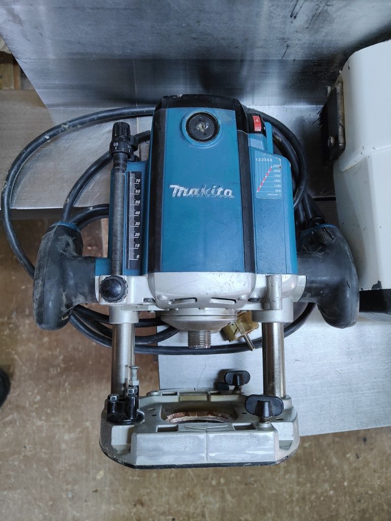 Фрезер Makita 2301 оригинал