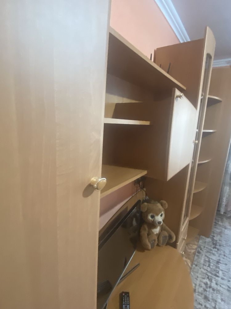 Стінка в дуже гарному стані.