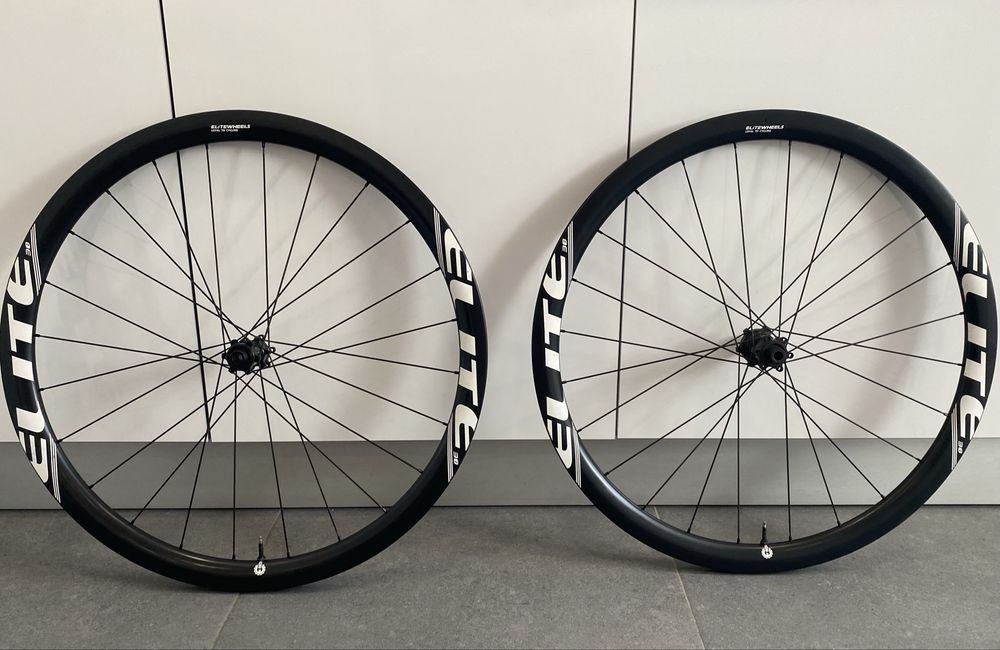 Rodas tubeless Elite carbono 38mm