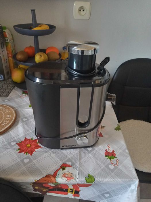 Sokowirówka. HYUNDAI