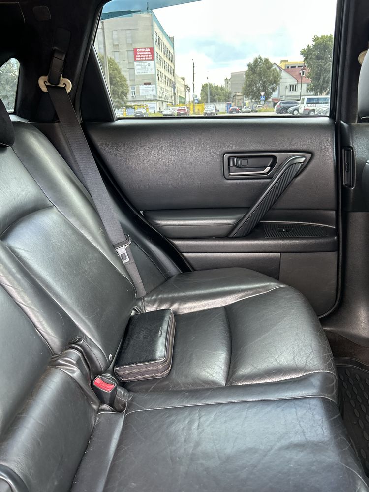 Infiniti FX45 V8