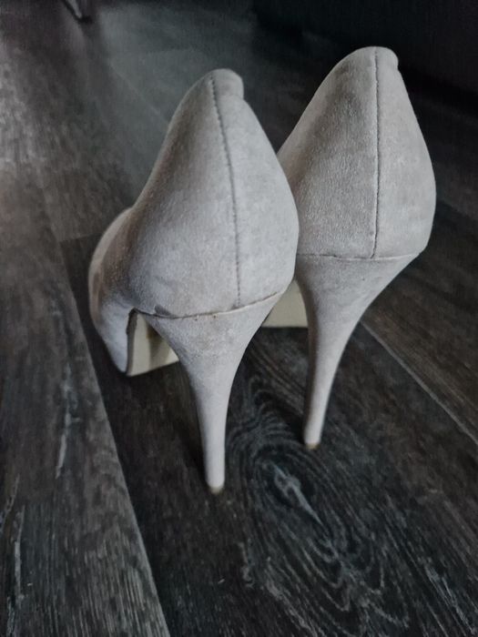 Туфли на каблуке замшевые женские р. 39