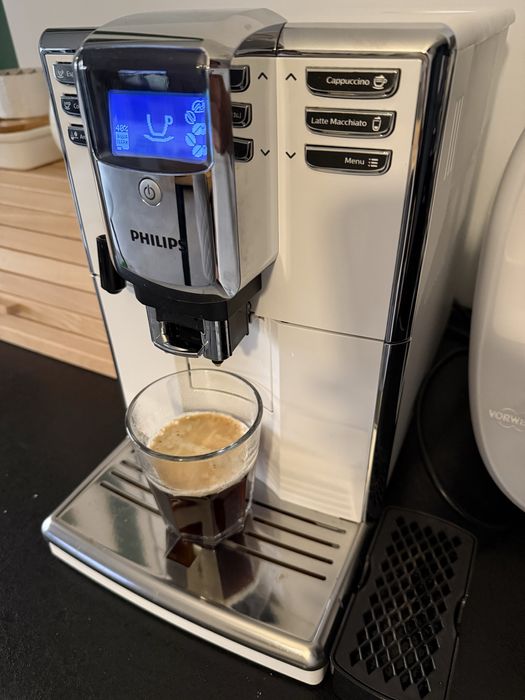 Ekspres Philips EP5331 LatteGO Biały