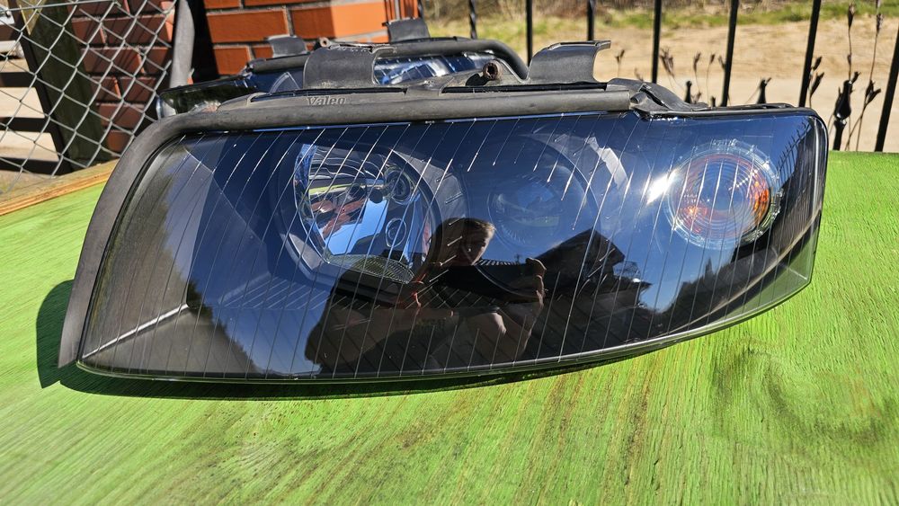 Audi A4B6 A4 B6 reflektory lampy H7 BiLed nowe klosze