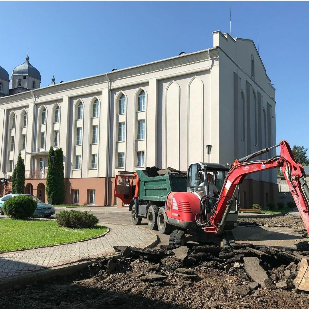 Септик під ключ Послуги екскаватора Буріння Свай  Мініекскаватор