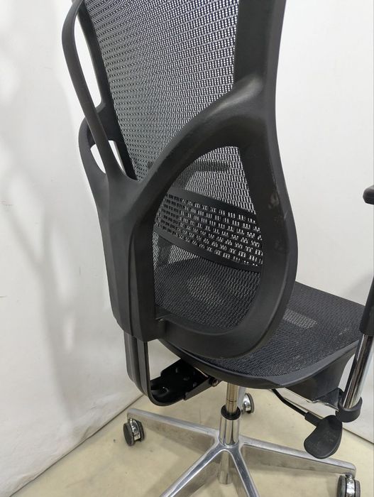 Ортопедичне ергономічне крісло Diablo V-Basic Європейське сітка дьябло