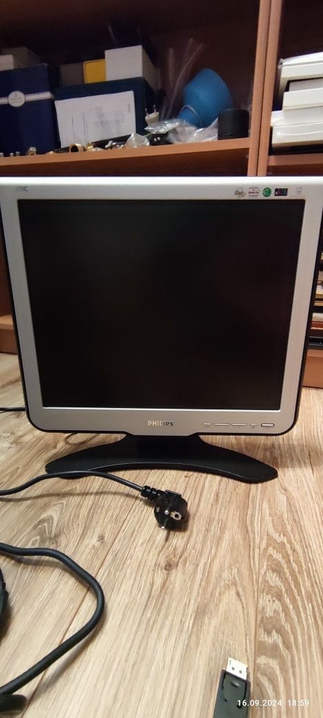 Monitor Philips 17cali