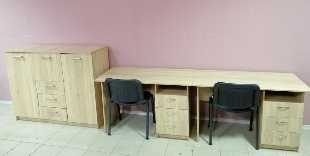 Продам офісні меблі