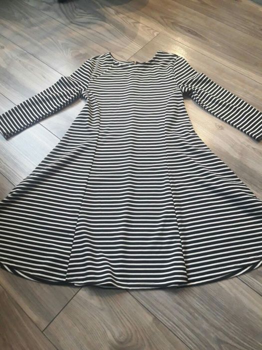 Sukienka w paski