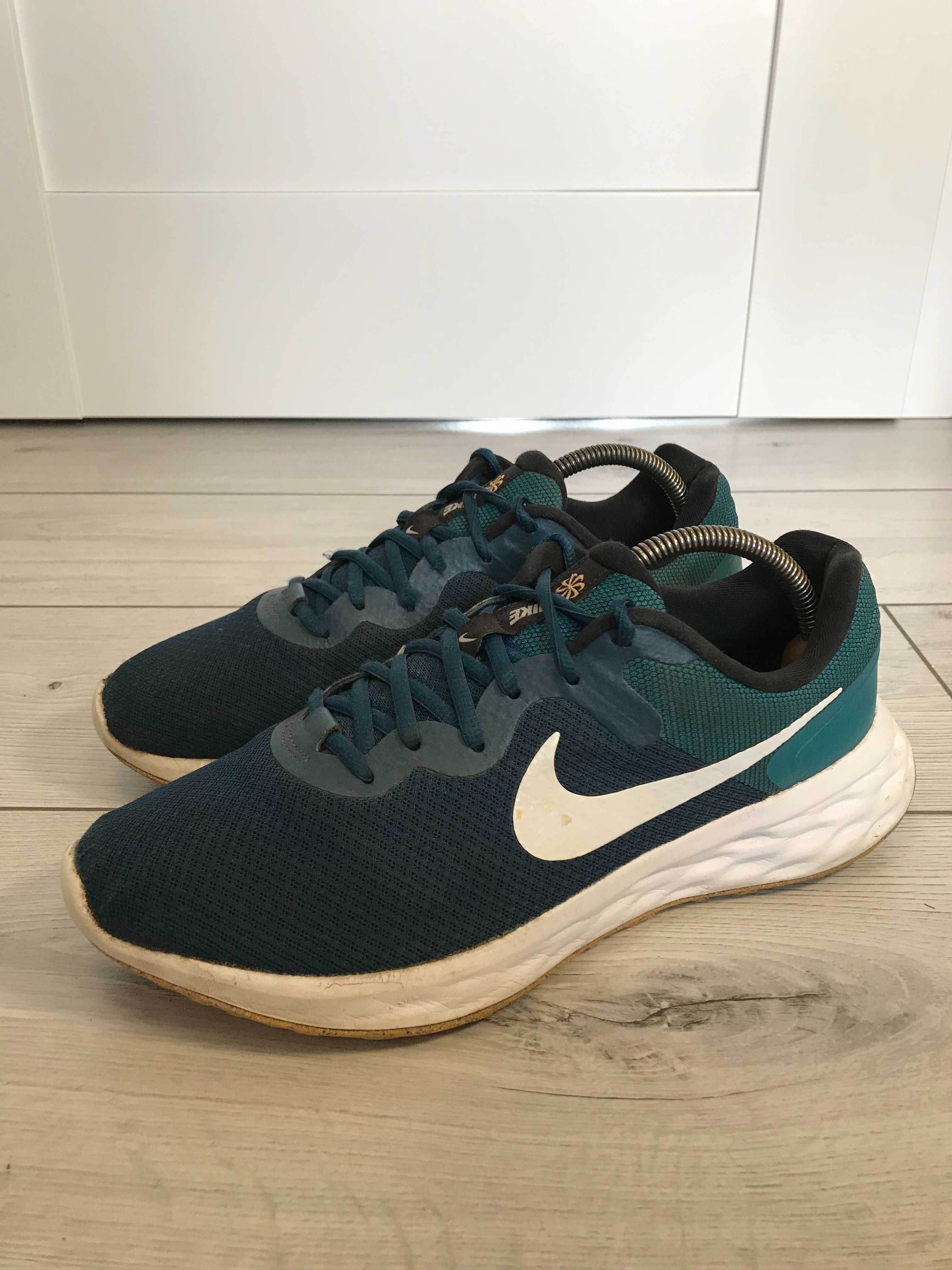 Buty Nike Revolution 6 rozm. 44