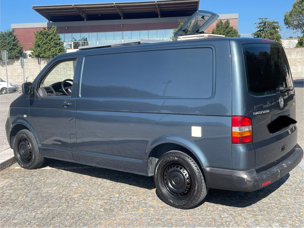 Volkswagen Transporter T5 CamperVan