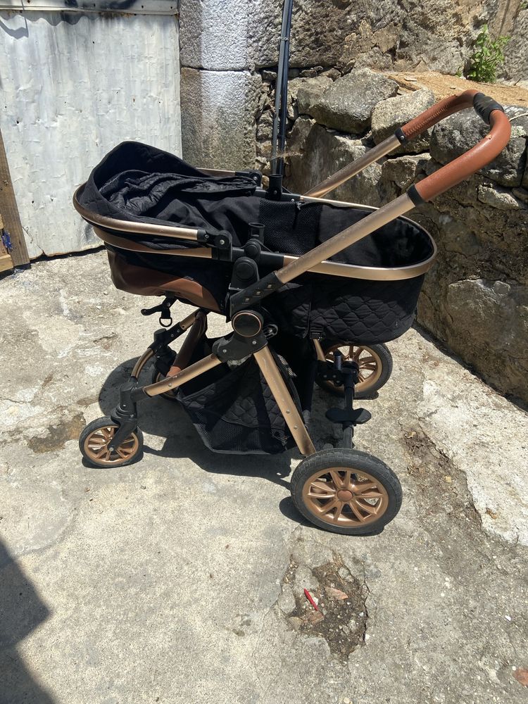 Carro de bebe com alcofa e ovo