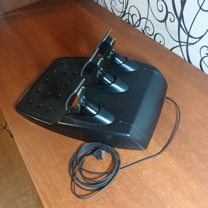 Кермо Logitech g29 + Shifter