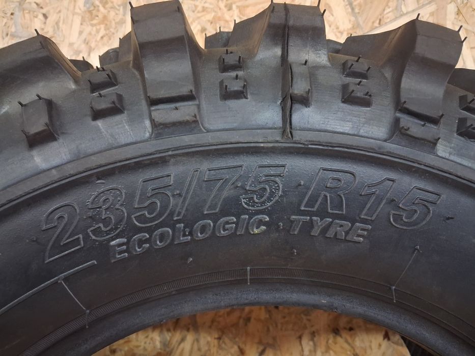 Opony terenowe 235 75 R15 Equipe Gat 1