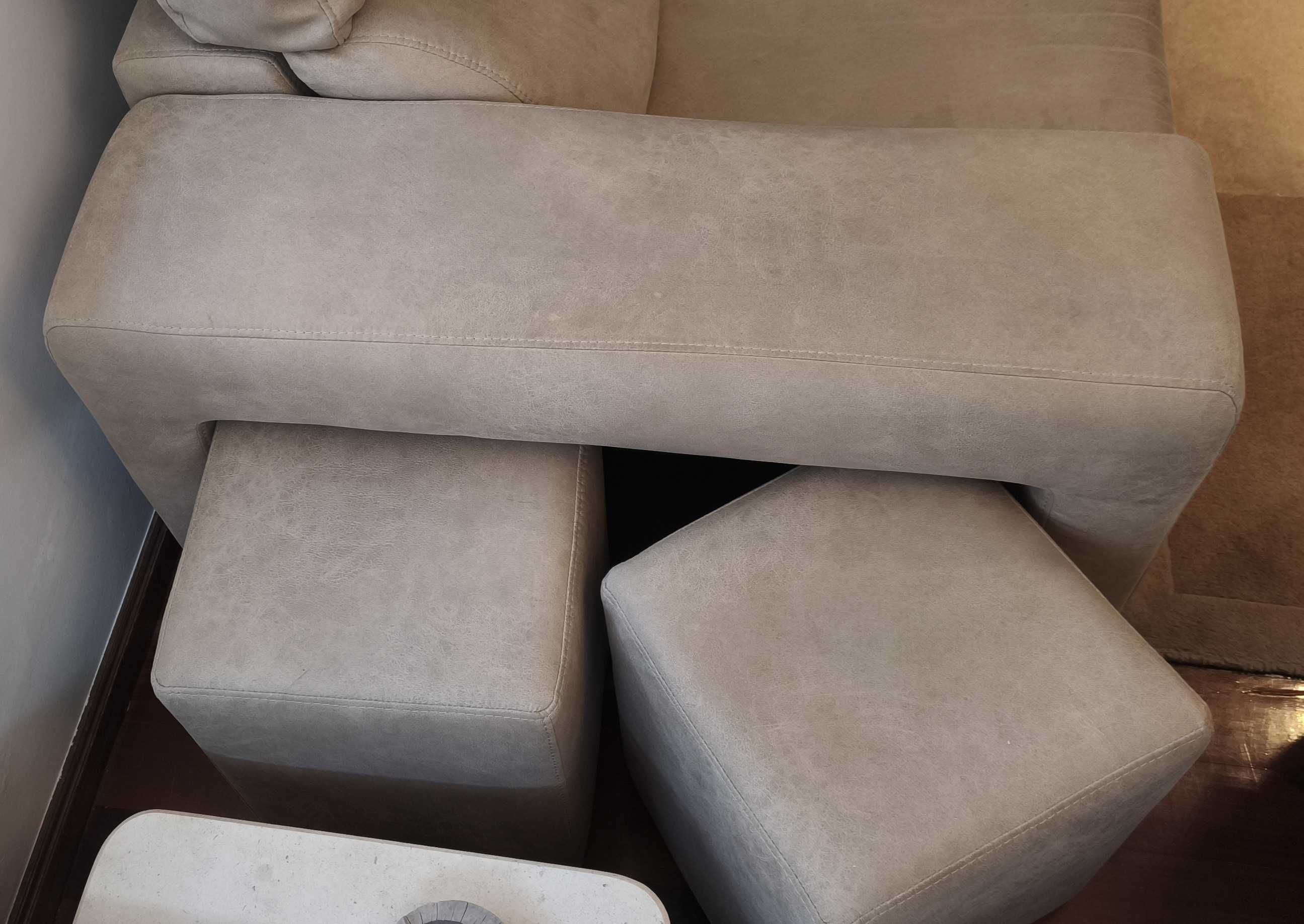 Conjunto de sofás