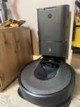 iRobot roomba i7+