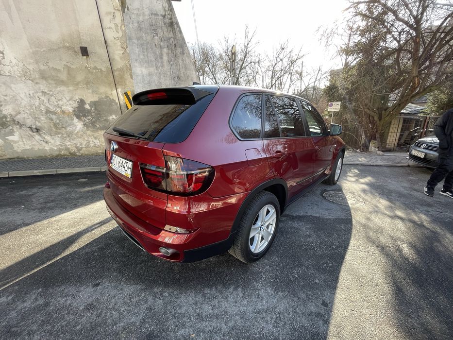 Doinwestowane BMW X5 w pięknym kolorze individu + HiEnd Audio car play