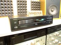 CD програвач Onkyo DX-7011. Без передплати