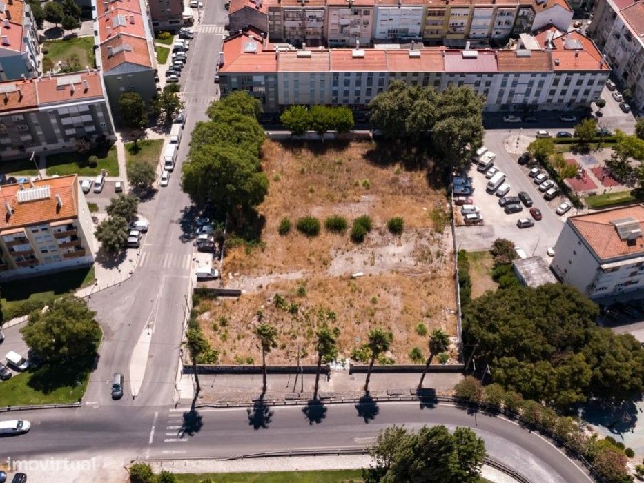 Terreno Urbano para Condomínio Privado - Olival Basto / Odivelas